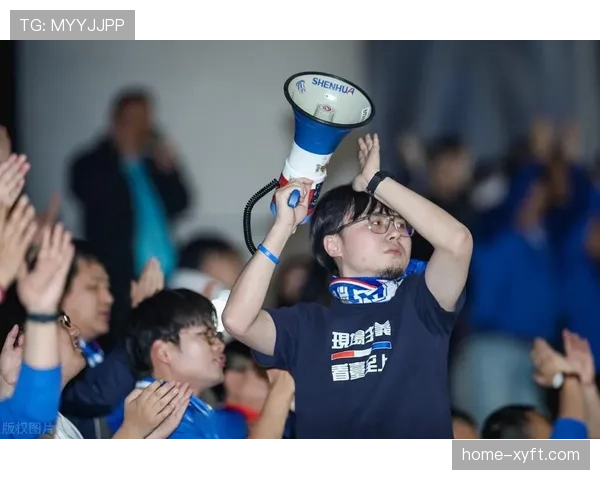 欧协联赛事球迷文化多元，客场远征展现热情